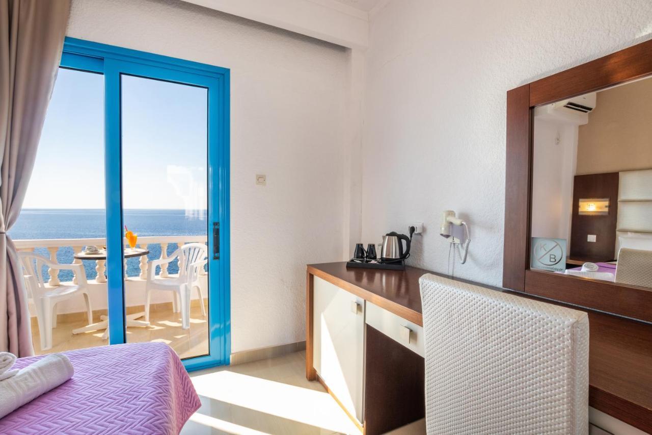 Castelia Bay Hotel Amoopi Exterior foto